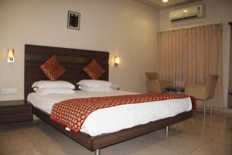 Pai Prakash Hotel Deluxe, Sangli 2